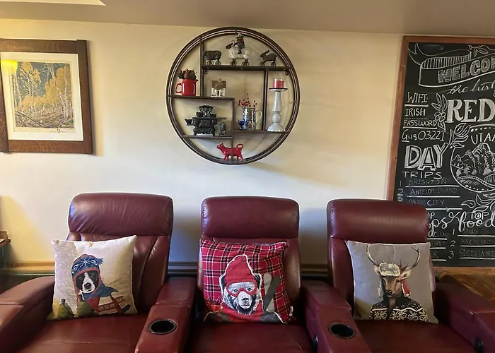 Guest Suite At The Red House Basement Attached With Private Entrance