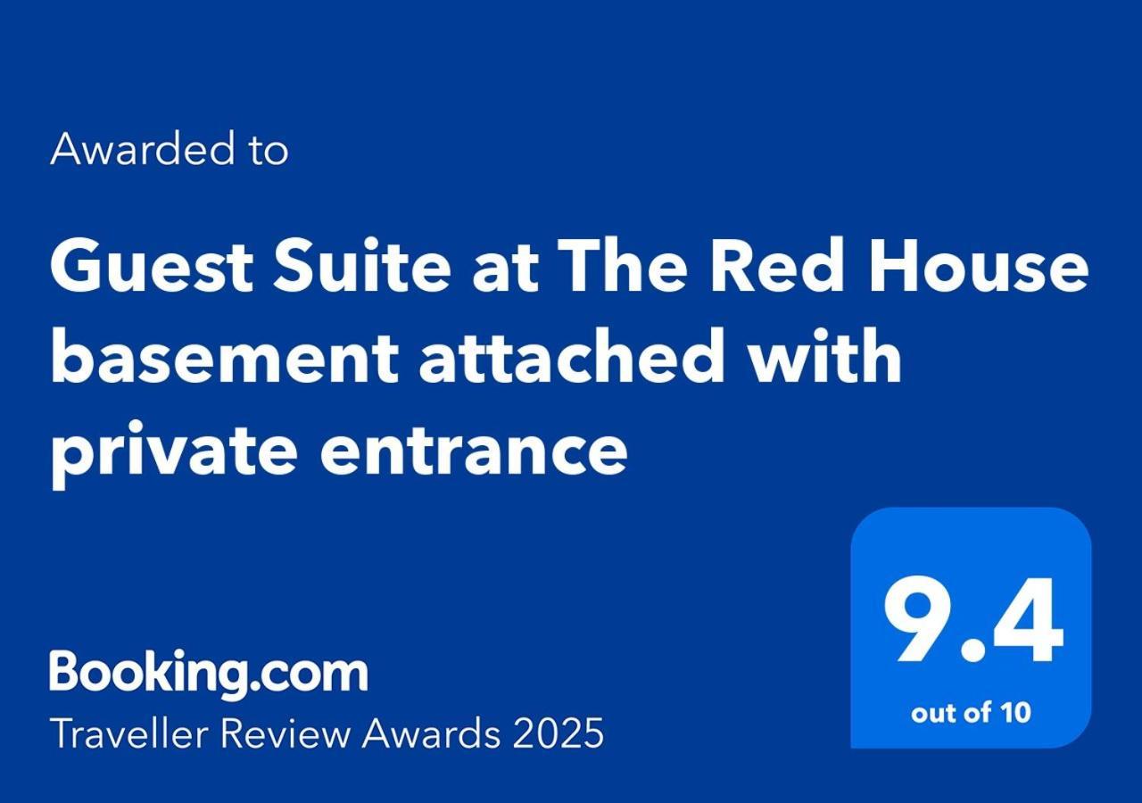 Guest At The Red House Basement Attached With Private Entrance Apartamento *